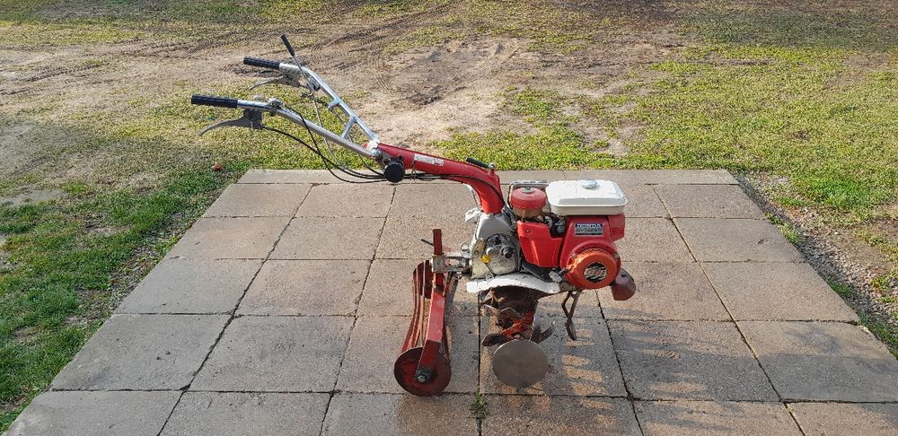 Glebogryzarka Honda F450
