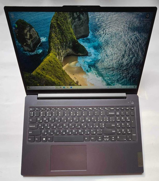 Ноутбук Lenovo IdeaPad Slim 3 15IAN8 / 8GB DDR5 / SSD 512GB / Full HD