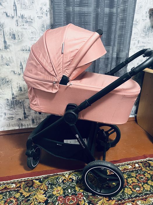Продам коляску kinderkraft