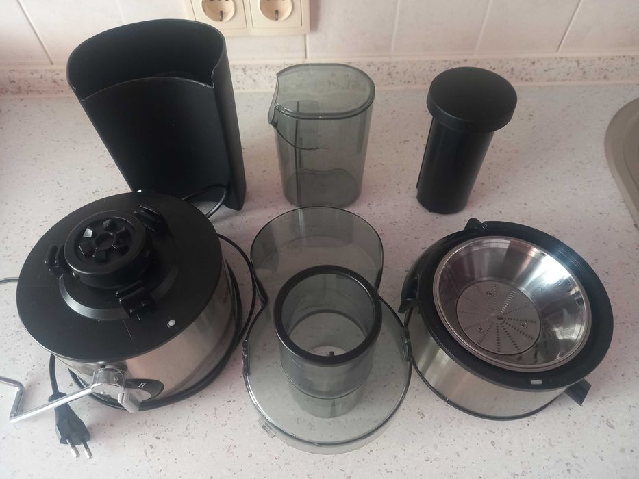 продам соковыжималку Scarlett SC-016 в отличном состоянии