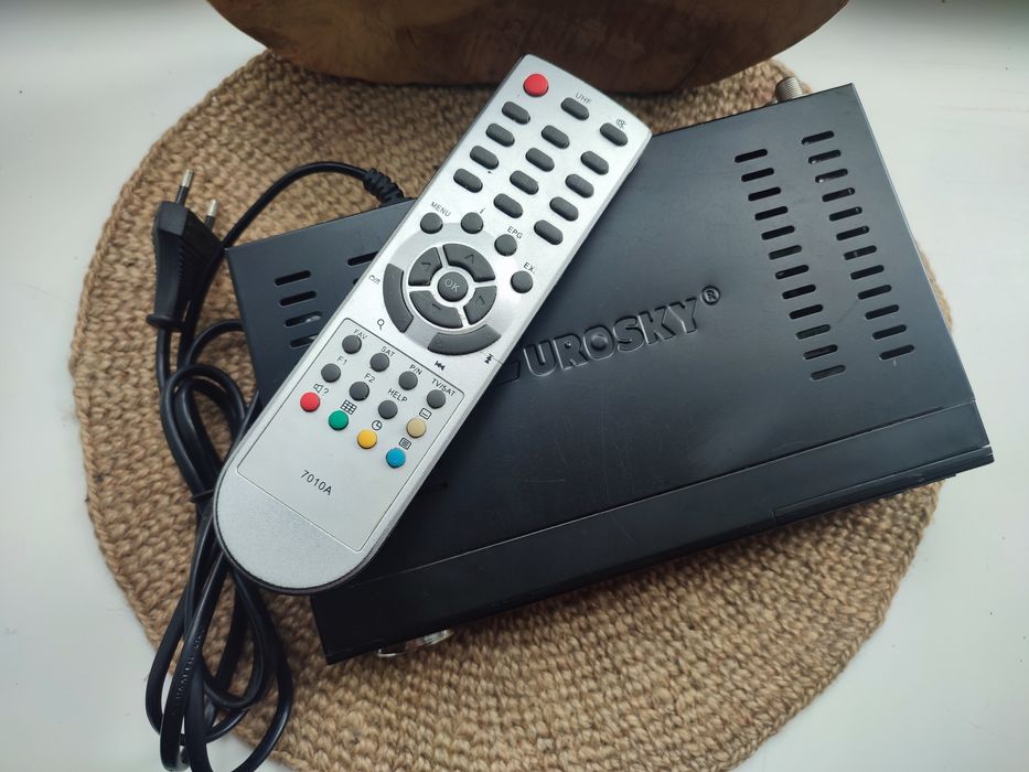 Спутниковый тюнер Eurosky es 4050
OLX.ua ОбъявлениEvroя Украины
Прилож