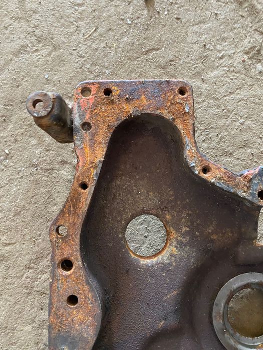 Кришка розприділення шестерень  МТЗ (гола) 240-1002065-А