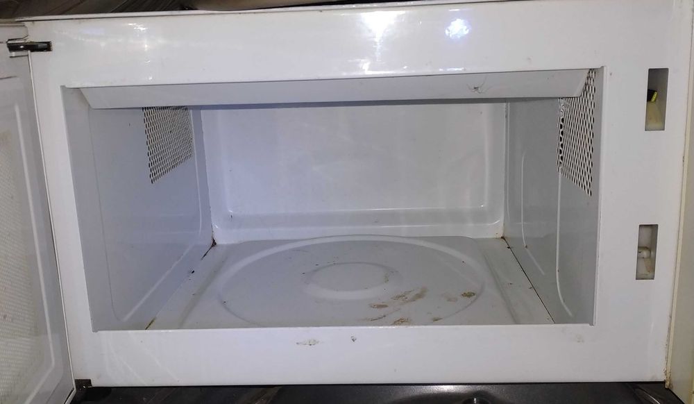 Мікрохвильова піч міколволновка
