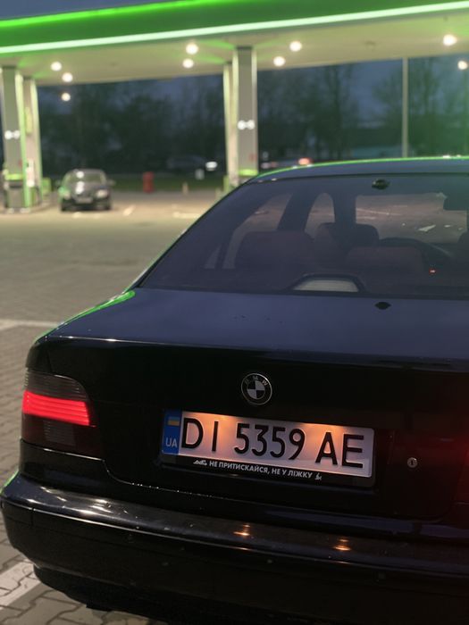 Продам  BMW E 39  M57 3 .0  дизель СРОЧНО !! продаю страховка нова