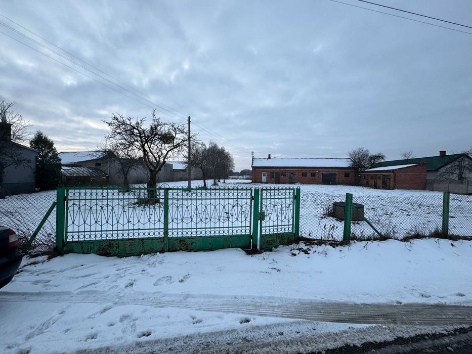 Działka 1,62 ha z zabudowaniami – Stachlew, A2, media