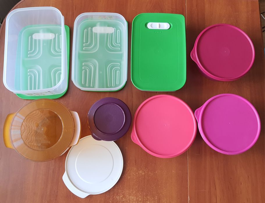 Набір посуду Tupperware