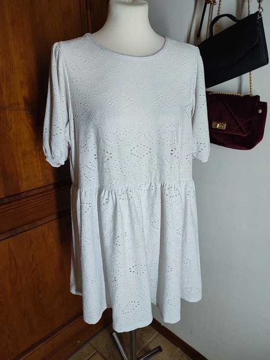 Biała sukienka z haftem, Yours, rozmiar UK 18 / EU 46