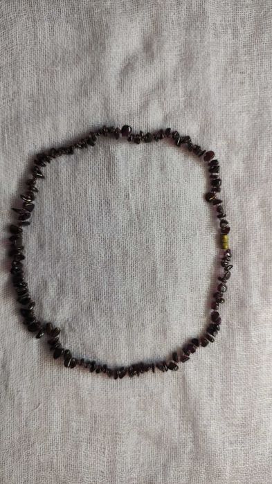 Кольцо , брошь,  бусы, браслеты