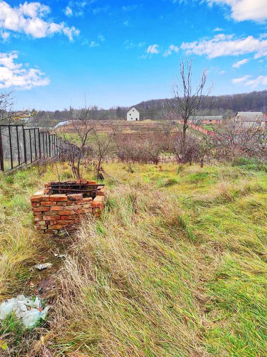 Продаж - Будинок, Земельна Ділянка 24 сот.