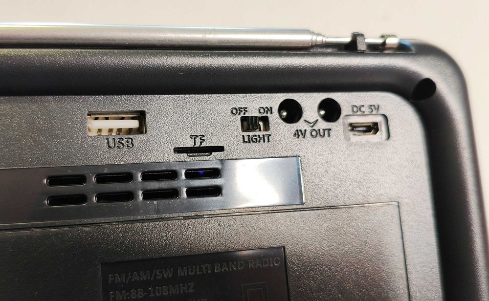 Приемник MP3 USB Bluetooth плеер лампа Everton RT-309