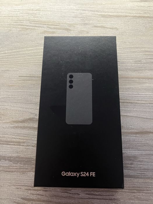 Smartfon Samsung Galaxy S24 FE 8/128GB