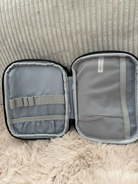 organizer podróżny na akcesoria kable