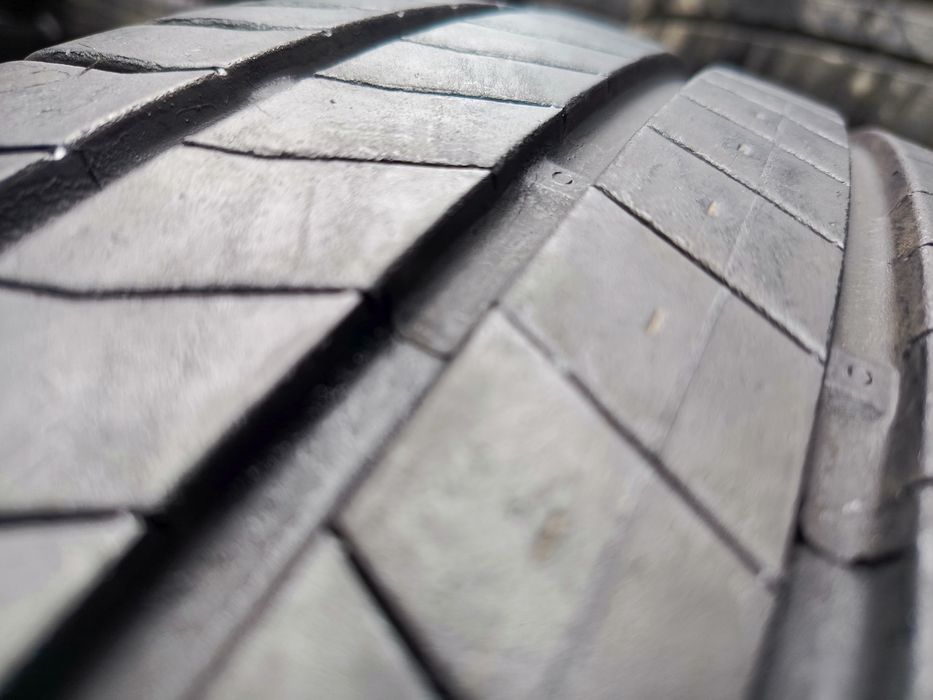 Sprzedam prawie nowe opony Nexen 215/55 r18