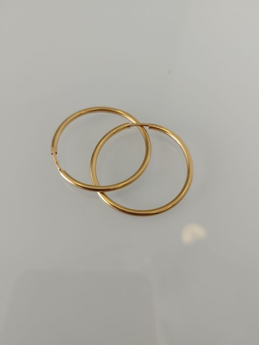 Argolas em ouro de 19,2kt