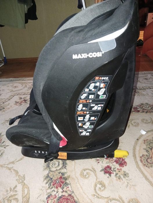 Дитяче крісло MAXI-COSI  Titan Tonal black