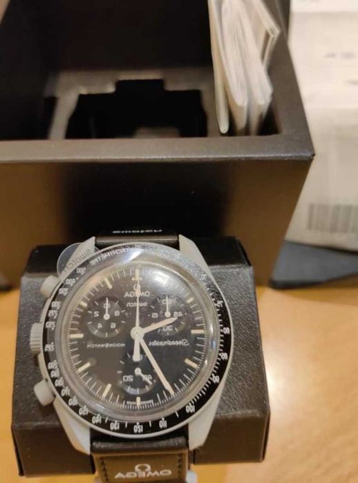Swatch Omega Moon SO33M100 używany dobry