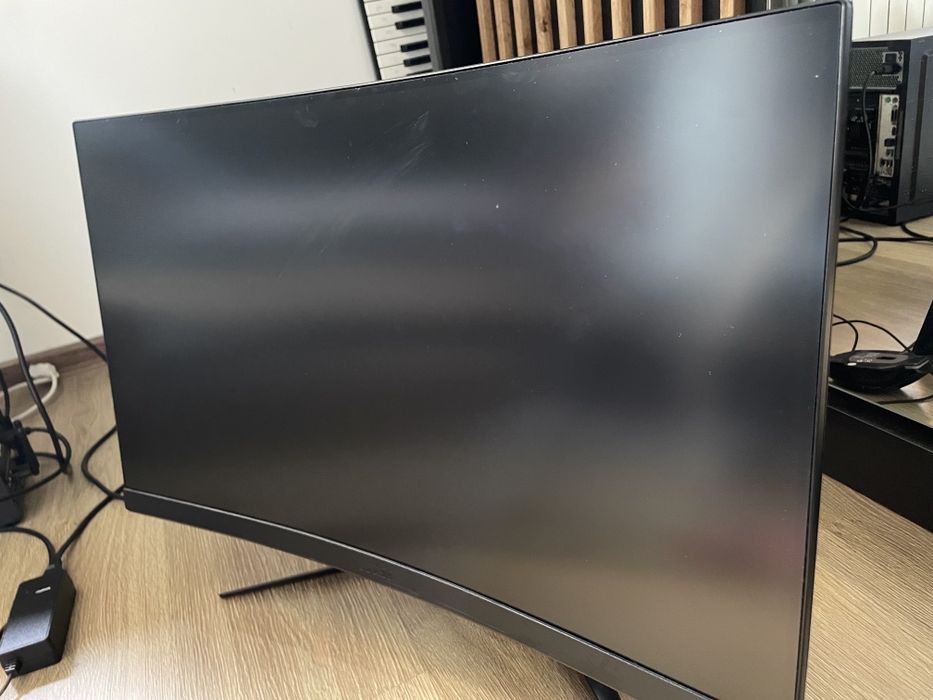 Komputer Krux + Monitor MSI 27 cali