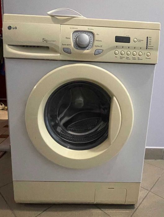 Pralka LG 5 kg sprawna, slim