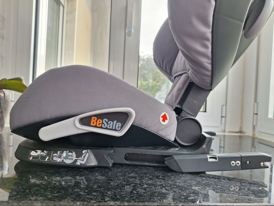 Cadeira auto BeSafe iZi Up fix, grupo 2-3.