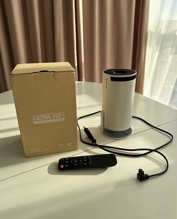 міні-проектор projector