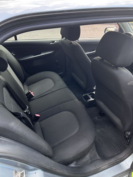 Skoda Fabia 1.2 Gasolina — 93.000km
