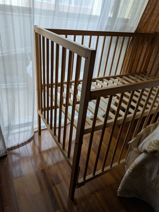 Cama de grades com colchão