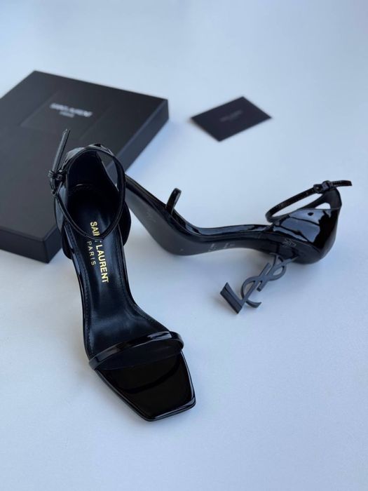 Босоніжки YSL чорний лак топ