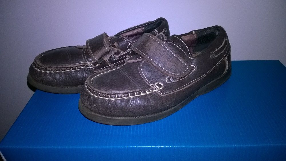 Sapatos tipo vela, nº 29 em pele