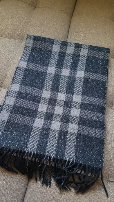 Burberry kaszmirowy szal