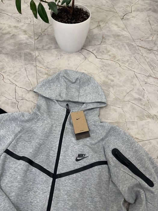 Зіп худі Nike Tech Fleece чорне / сіре S–M–L