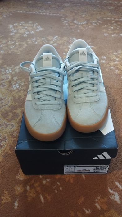 Sprzedam buty adidas VL Court 3.0