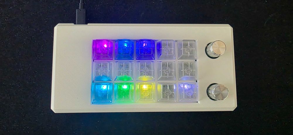 Klawiatura makro z podświetleniem RGB