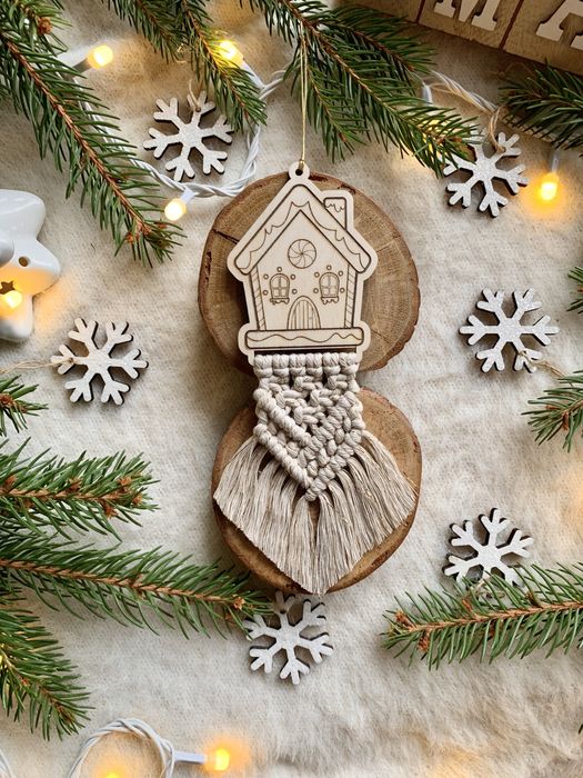 Świąteczne zawieszki na choinkę bombki makrama