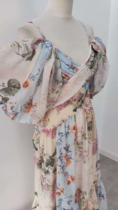 ASOS design romantyczna sukienka w kwiaty długa avangarde alternative