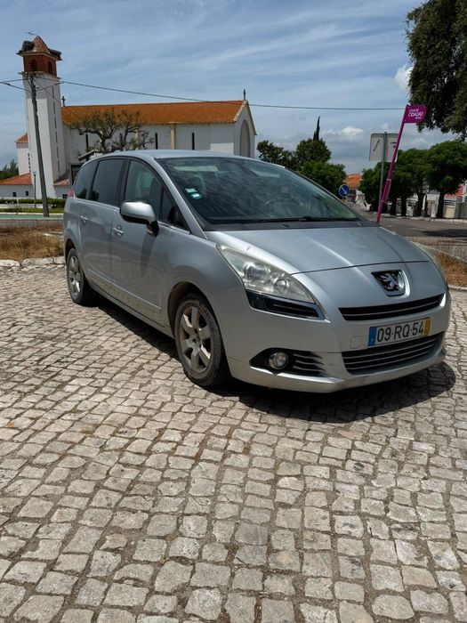 Peugeot 5008 ano 2013
