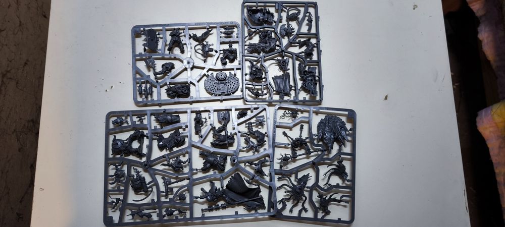 Warhammer 40000 Armageddon Orks, Beast Snagga Boys, Squighogi - wypraska