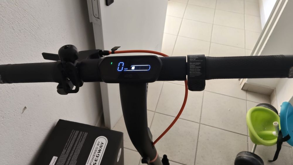 Ninebot Segway E2 Pro – Praticamente Nova – Caixa + Fatura