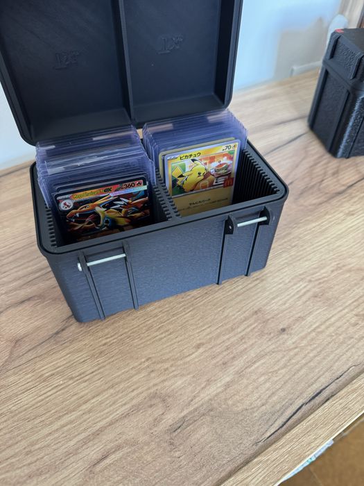 Caixa para guardar/transportar cartas toploader pokemon