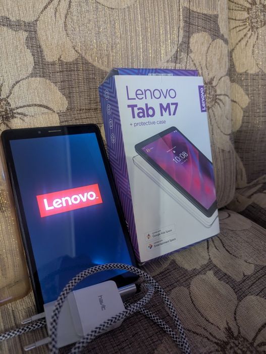 Планшет в чудовому стані, робочий Lenovo Tab M7