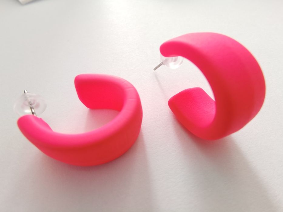Kolczyki różowe neonowe