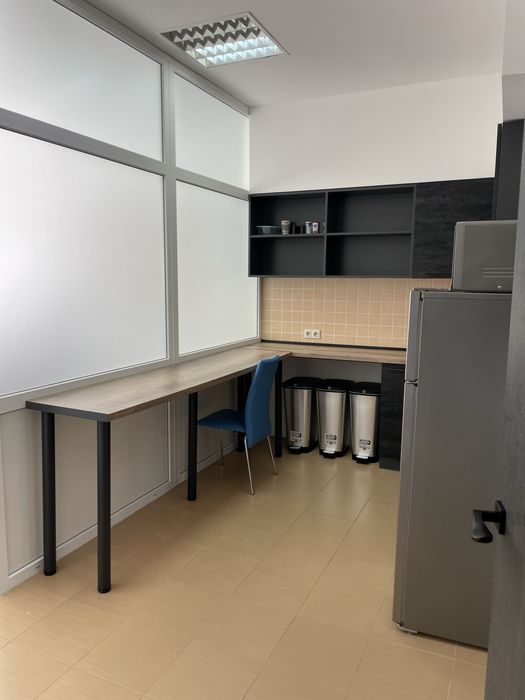 Оренда офісу з меблями м. Олімпійська (вул. Антоновича 72) світло є!!!