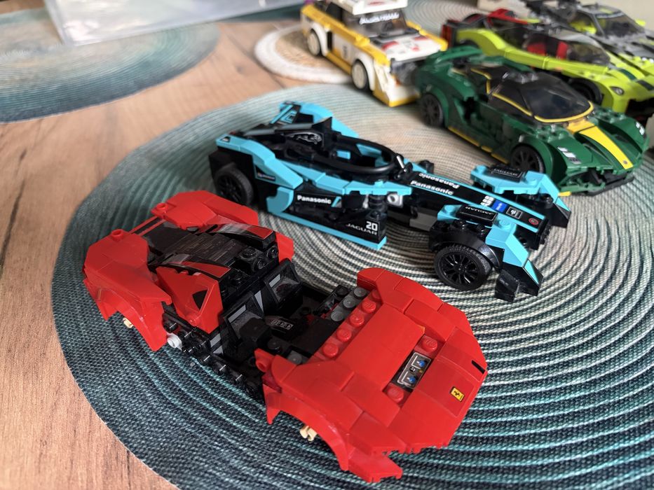 Lego Champions - zestawy z ludzikami