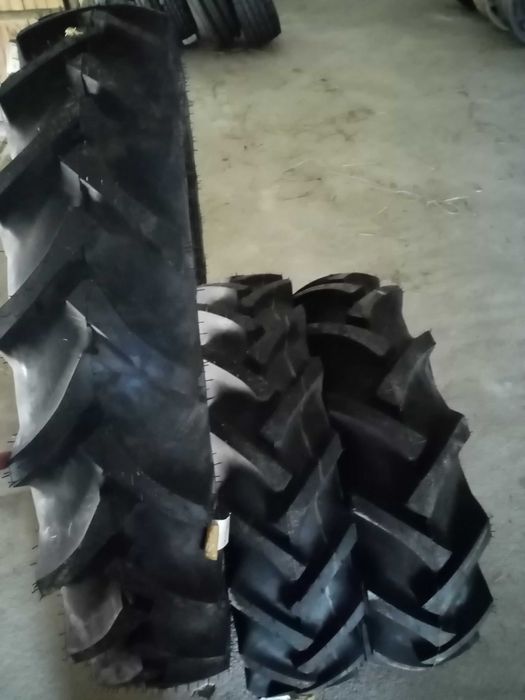 8.3-32 •	BKT TR-135 opona (K66)