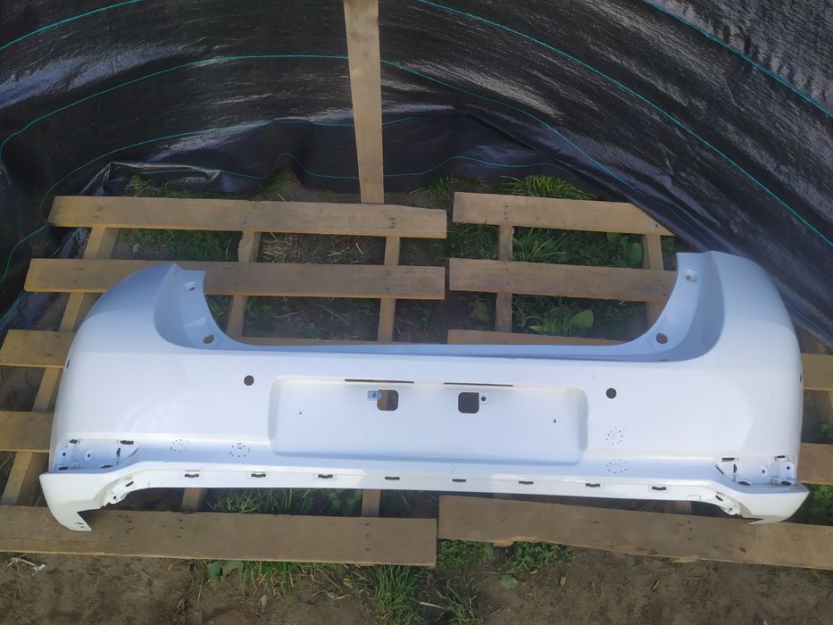 Zderzak tył tylny Toyota Auris II 2 lift FL 15- HB hatchback