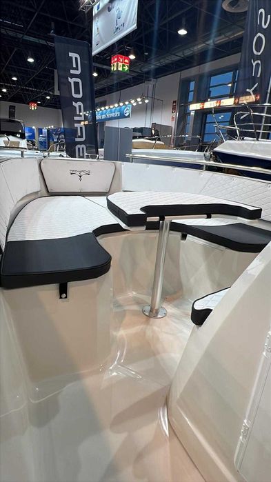 Nowa łódź OPEN: Trimarchi DIAMOND 195 - dł. 6m/8 osób - boatcenter.pl