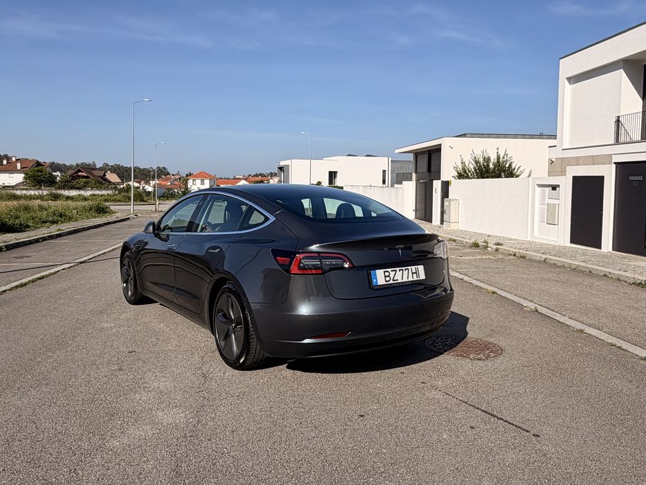 Tesla Model 3 Standard Range Plus RWD