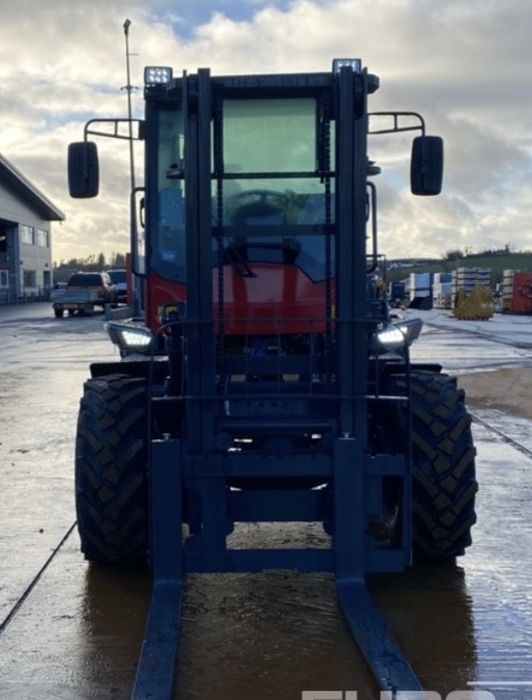 Wozek widlowy terenowy 3T tony nowy