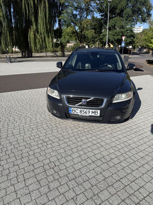Volvo v-50. Вольво v-50