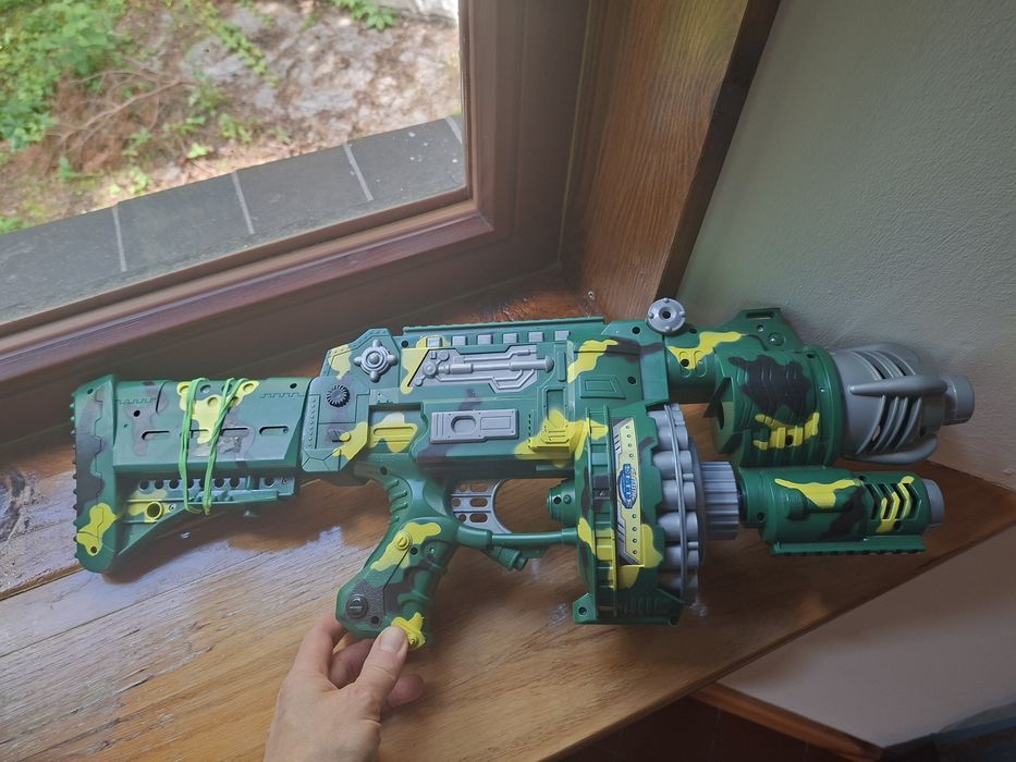 Karabin z napojami