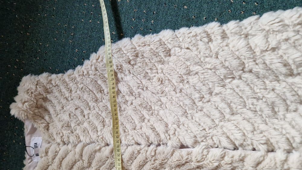 Dłuższa kamizelka bezrękawnik futerko sztuczne